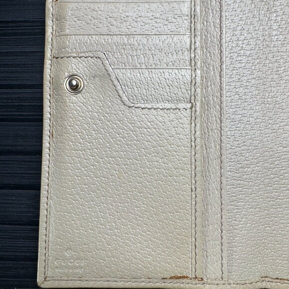 Gucci GG Canvas 2 Tone Organizer - Picture 5 of 6